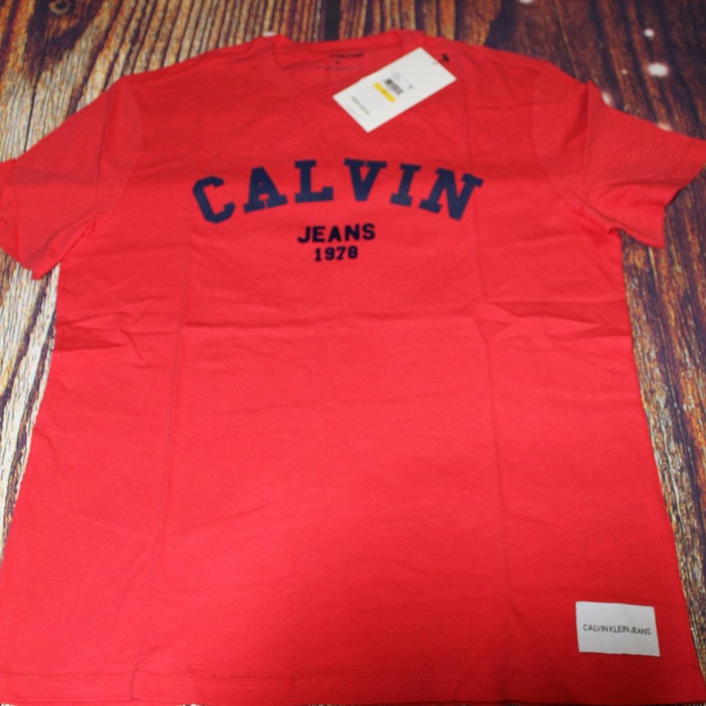 Red Calvin Klein T-shirt